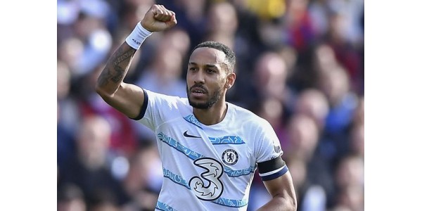 Pierre-Emerick Aubameyang marque son premier but de la saison pour Chelsea
